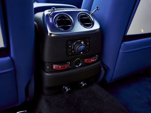 Used 2019 Rolls-Royce Ghost image 59