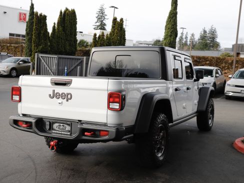 Used 2022 Jeep Gladiator Rubicon w/ Cold Weather Group image 8