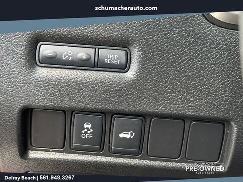 Used 2016 Nissan Murano SL w/ SL Technology Package FWD image 24