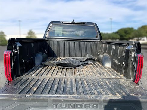Used 2022 Toyota Tundra Limited image 23