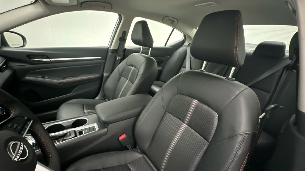 New 2026 Nissan Altima 2.5 SR AWD/4WD image 9