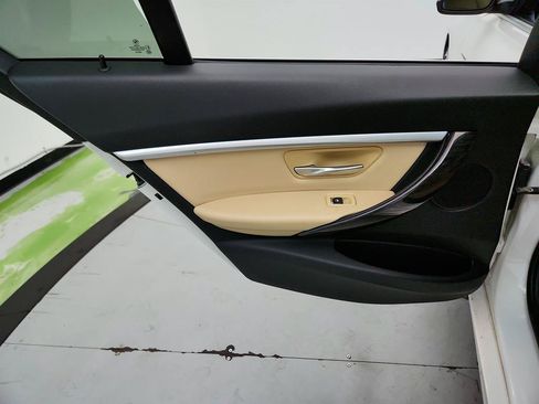 Used 2018 BMW 330i Sedan RWD image 24