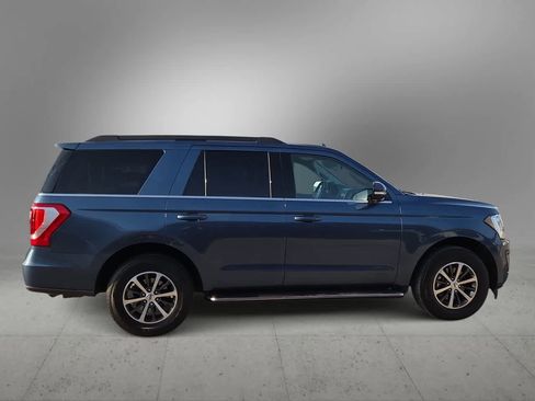 Used 2020 Ford Expedition XLT w/ Equipment Group 202A AWD/4WD image 9