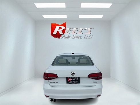 Used 2017 Volkswagen Jetta SE image 24