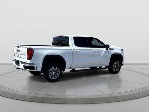 Used 2024 GMC Sierra 1500 AT4 w/ AT4 Premium Package AWD/4WD image 8