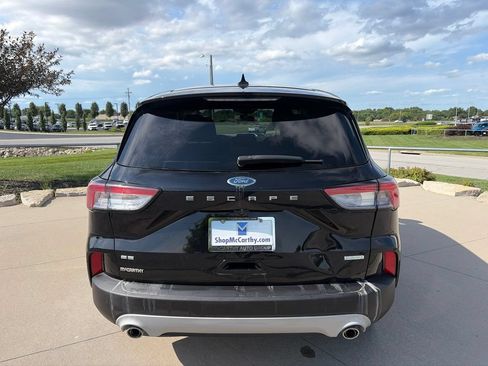 Used 2020 Ford Escape SE FWD image 13