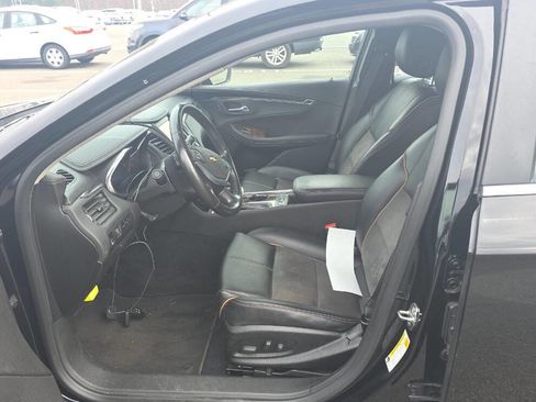 Used 2014 Chevrolet Impala LT image 12