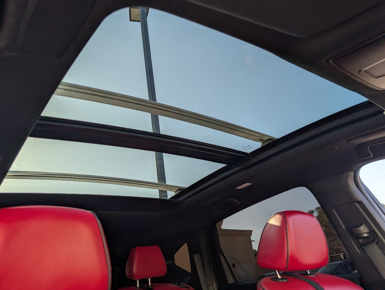 Used 2019 Acura RDX w/ Advance Package FWD image 3