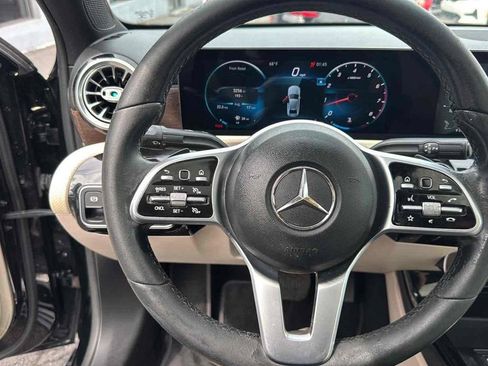 Used 2022 Mercedes-Benz A 220 4MATIC w/ Premium Package Lite image 38