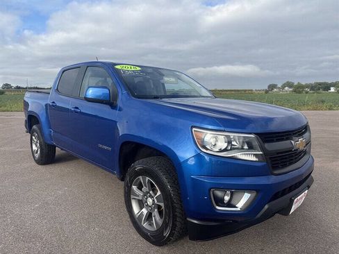 Used 2018 Chevrolet Colorado Z71 AWD/4WD image 11