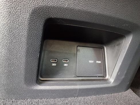 Used 2026 Volkswagen Atlas SE AWD/4WD image 24