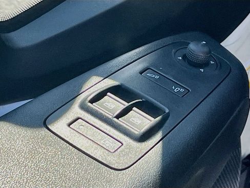 Used 2024 RAM ProMaster 1500 w/ Safety Group FWD image 17