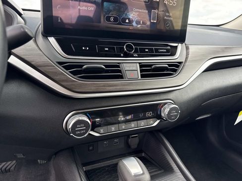 New 2026 Nissan Altima 2.5 SV w/ SV Special Edition Package FWD image 26