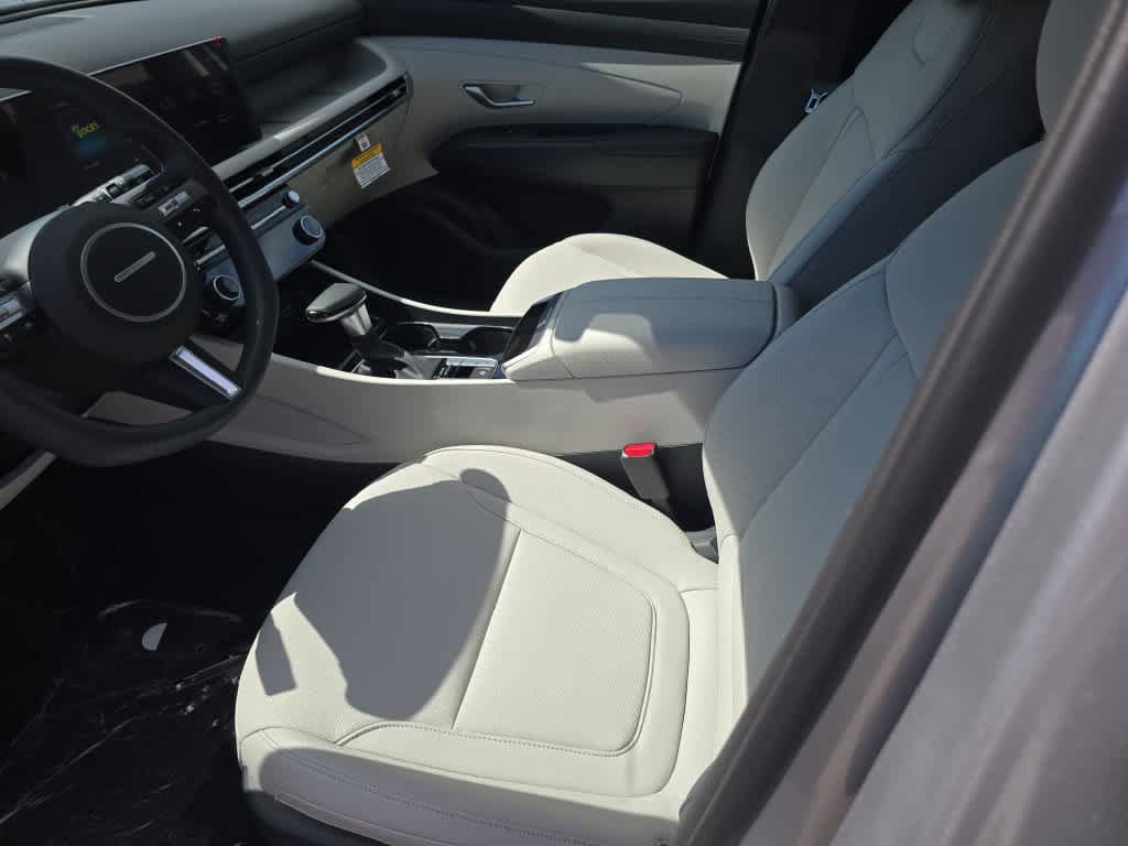 New 2026 Hyundai Tucson SEL Plus FWD image 16