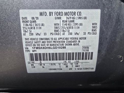 Used 2020 Ford Explorer XLT w/ Equipment Group 202A AWD/4WD image 34