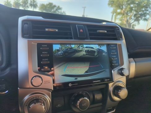 Used 2024 Toyota 4Runner SR5 Premium w/ Moonroof Package AWD/4WD image 17