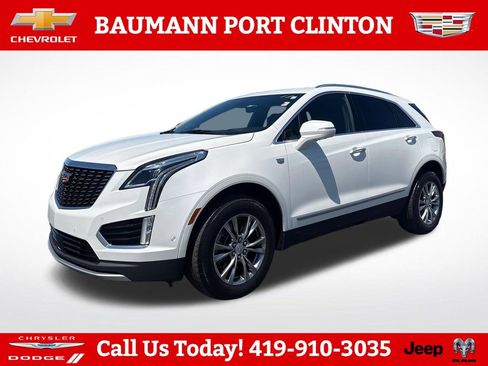 Used 2022 Cadillac XT5 Premium Luxury w/ Technology Package AWD/4WD image 2