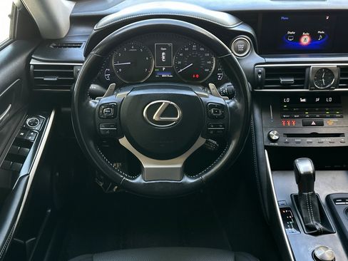 Used 2019 Lexus IS 300 RWD image 29