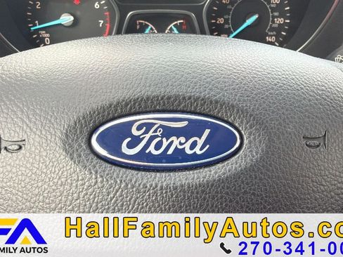 Used 2017 Ford Escape SE FWD image 21