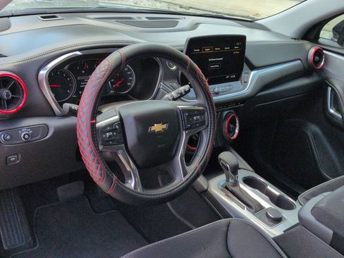 Used 2025 Chevrolet Blazer LT w/ Redline Edition FWD image 9