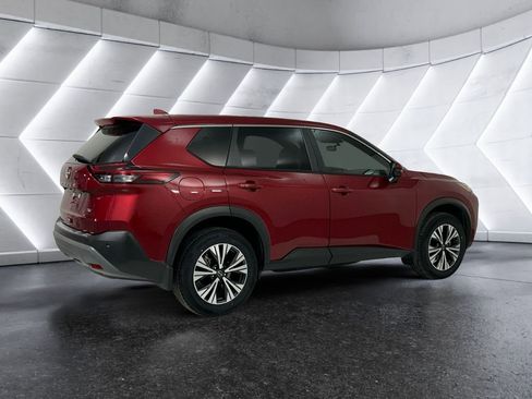 Used 2022 Nissan Rogue SV FWD image 4