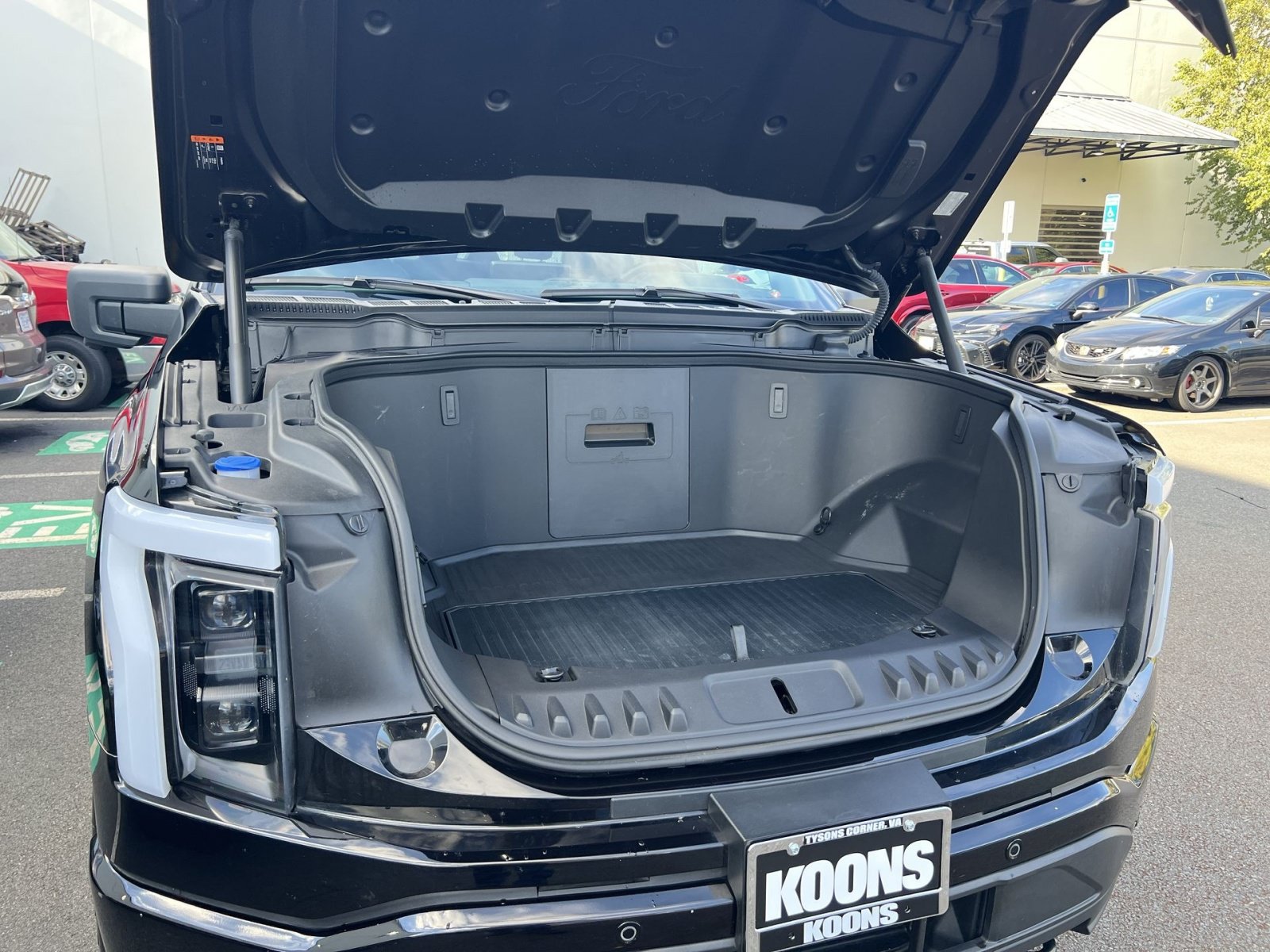 Used 2025 Ford F150 Lightning Flash AWD/4WD image 27