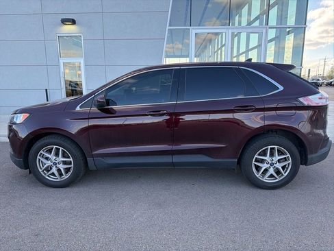Used 2022 Ford Edge SEL w/ Convenience Package image 3