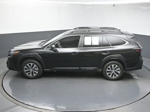 Used 2025 Subaru Outback Premium w/ Tech Package 1 AWD/4WD image 46