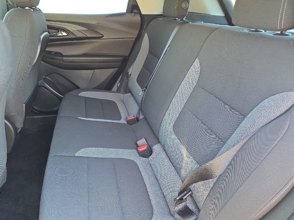 Used 2023 Chevrolet TrailBlazer LT FWD image 12