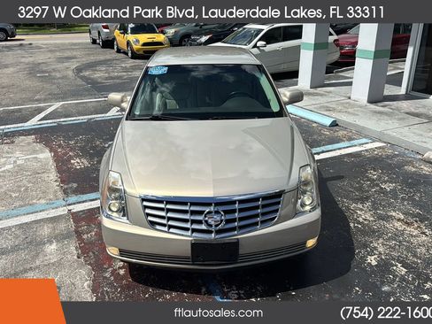 Used 2007 Cadillac DTS w/ Trunk Convenience Package image 4