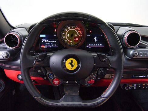 Certified 2021 Ferrari F8 Tributo RWD image 11