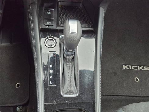 Used 2024 Nissan Kicks SV FWD image 10