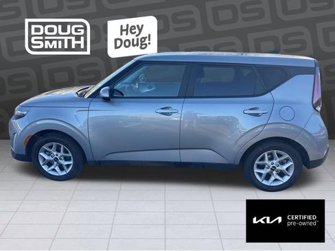 Certified 2023 Kia Soul LX w/ LX Technology Package image 2