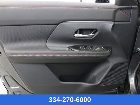 New 2026 Nissan Kicks SR w/ Cold Weather Package image 14