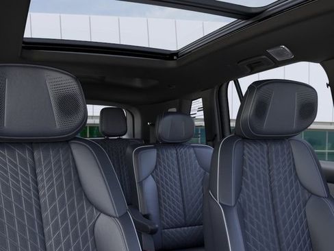 New 2026 Cadillac Vistiq Premium Luxury AWD/4WD image 24