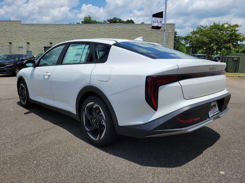 New 2025 Kia K4 EX image 22
