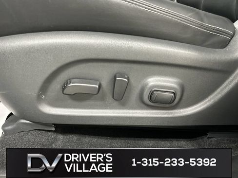 Used 2023 Nissan Murano SV w/ SV Midnight Edition Package AWD/4WD image 10