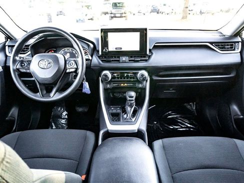 Used 2025 Toyota RAV4 LE image 29