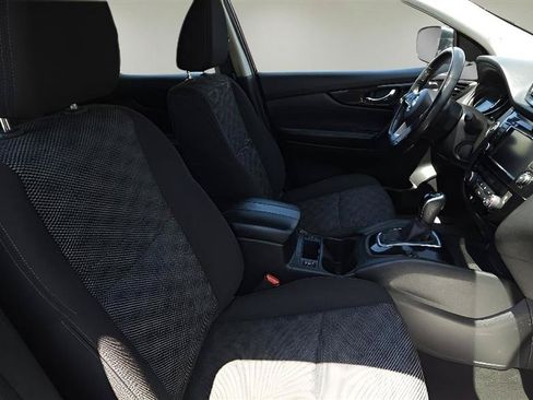Used 2019 Nissan Rogue Sport SV w/ All-Weather Package AWD/4WD image 30