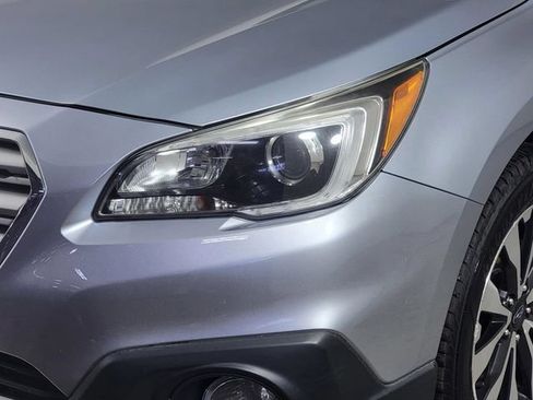 Used 2016 Subaru Outback 2.5i Limited AWD/4WD image 9