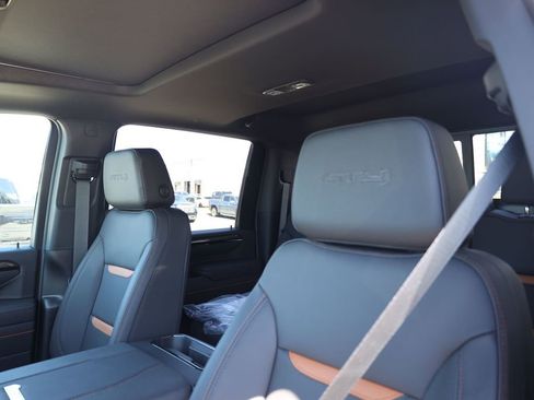 New 2026 GMC Sierra 3500 AT4 w/ AT4 Premium Plus Package AWD/4WD image 19