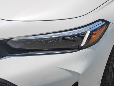 Used 2025 Honda Civic Sport image 5