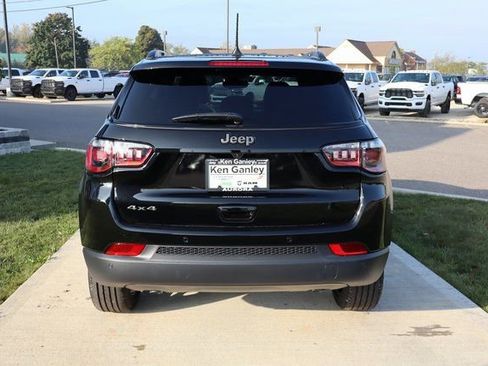 New 2026 Jeep Compass Limited image 30