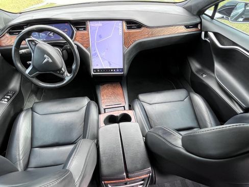 Used 2018 Tesla Model S 100D image 25