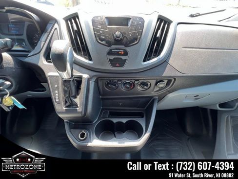 Used 2019 Ford Transit 250 148 High Roof RWD image 28