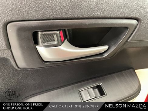 Used 2012 Toyota Camry LE image 33