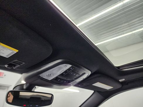 Used 2020 Jeep Grand Cherokee Altitude image 13