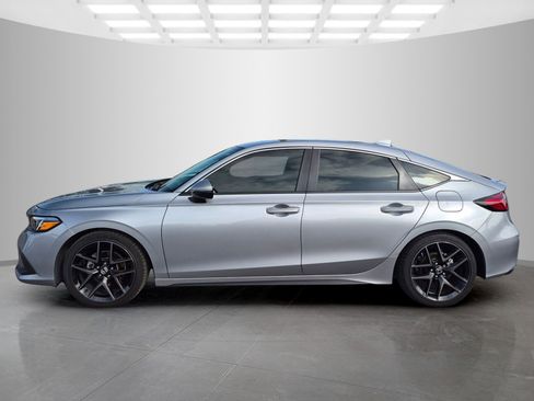 Used 2024 Honda Civic Sport Touring image 4