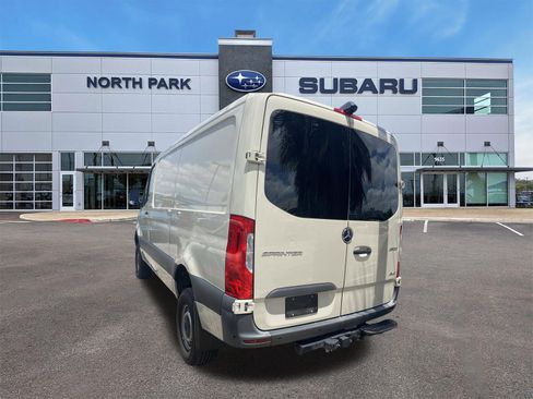 Used 2023 Mercedes-Benz Sprinter 2500 image 2