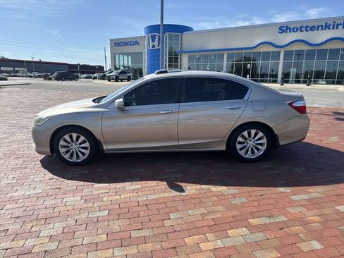 Used 2015 Honda Accord EX-L image 3